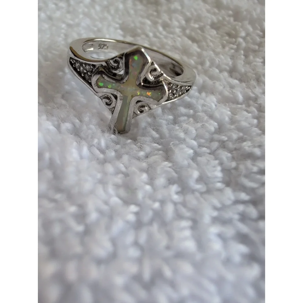White‎ Lab Opal Oxidized Swirl Cross Ring 925 Sterling Silver Band Size 7